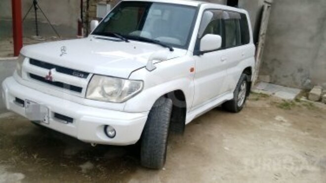 Mitsubishi Pajero io 2000, 201,000 km - 1.8 л - Bakı