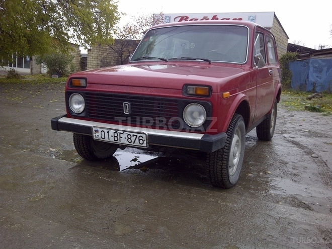 LADA (VAZ) Niva 1988, 10,000 km - 16.0 l - Quba