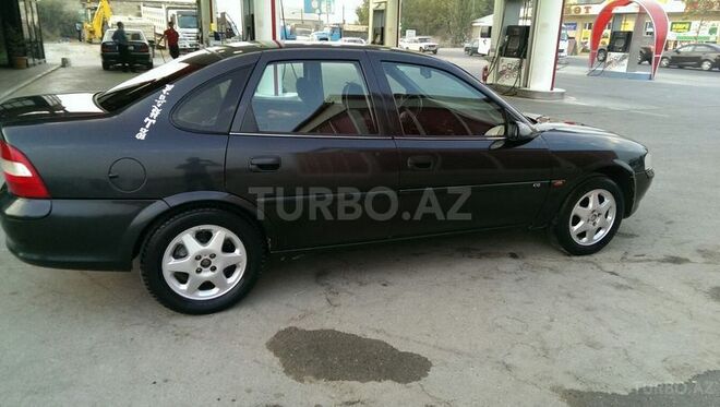 Opel Vectra 1996, 340,000 km - 1.6 l - Bakı