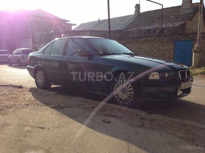 BMW 318 1997, 255,000 km - 1.8 l - Sumqayıt