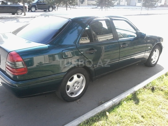 Mercedes C 180 1996, 300,000 km - 1.8 l - Bakı