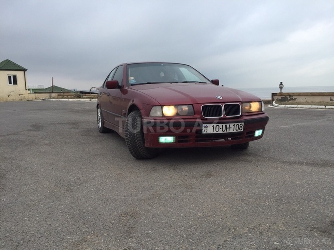 BMW 318 1995, 39,000 km - 1.6 л - Sumqayıt