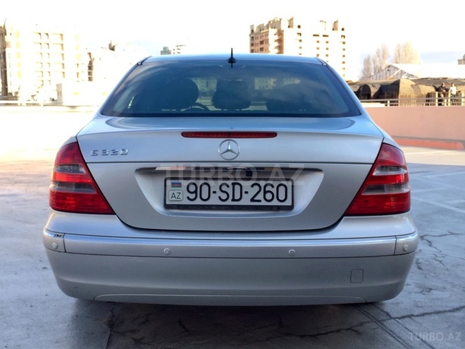 Mercedes E 320 2004, 179,000 km - 3.2 л - Bakı