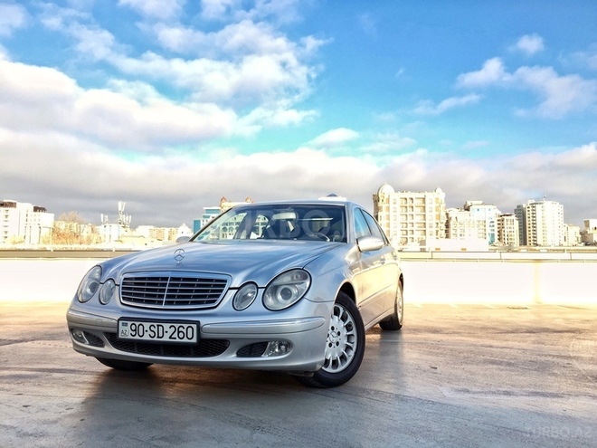 Mercedes E 320 2004, 179,000 km - 3.2 л - Bakı