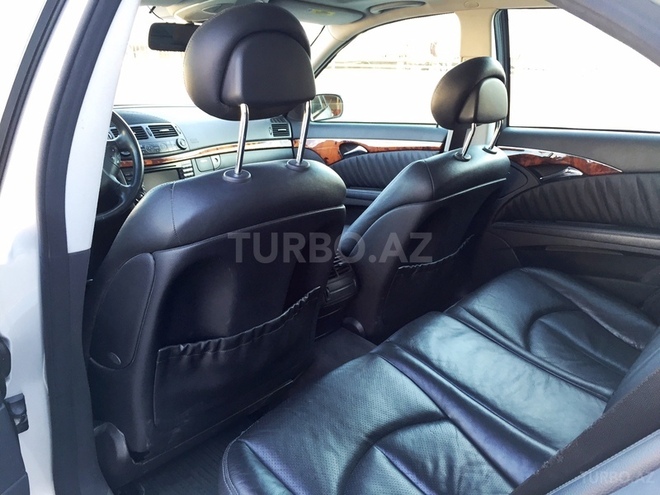 Mercedes E 320 2004, 179,000 km - 3.2 л - Bakı