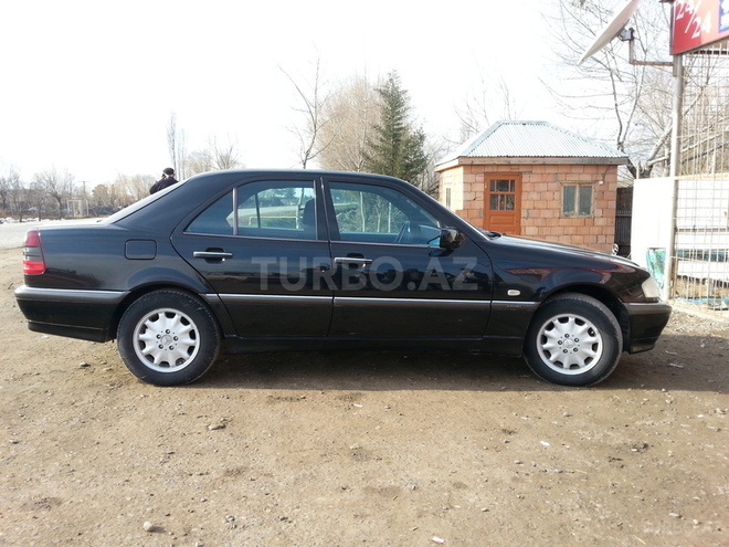 Mercedes C 200 1998, 210,000 km - 2.0 l - Sabirabad
