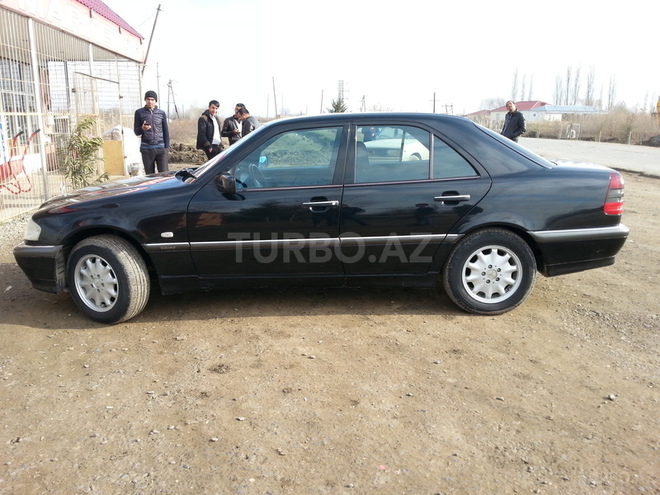 Mercedes C 200 1998, 210,000 km - 2.0 l - Sabirabad