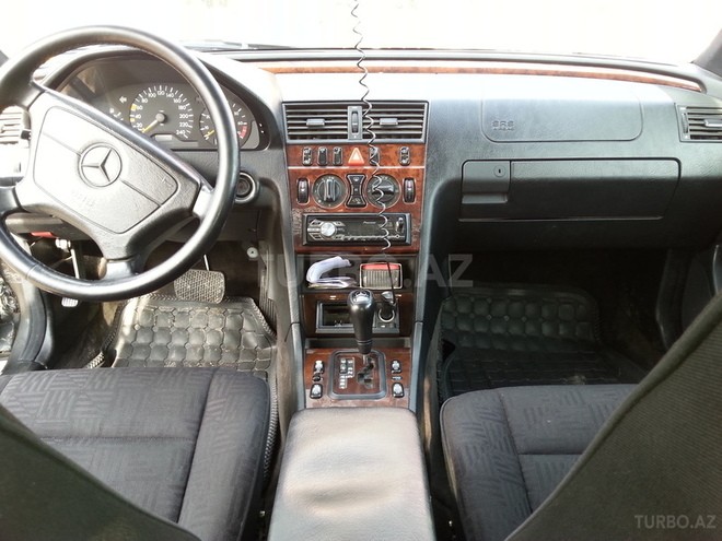 Mercedes C 200 1998, 210,000 km - 2.0 l - Sabirabad