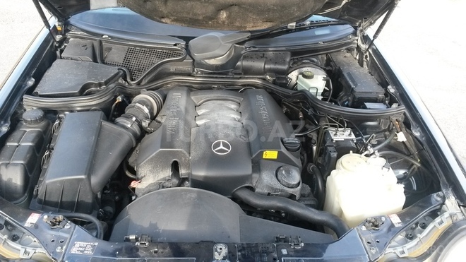 Mercedes E 240 1998, 300,000 km - 2.4 l - Bakı