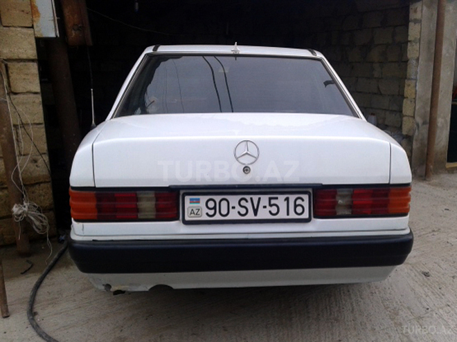 Mercedes 190 1990, 255,000 km - 2.0 л - Salyan