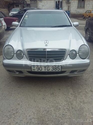 Mercedes E 220 2000, 254,000 km - 2.2 l - Bakı
