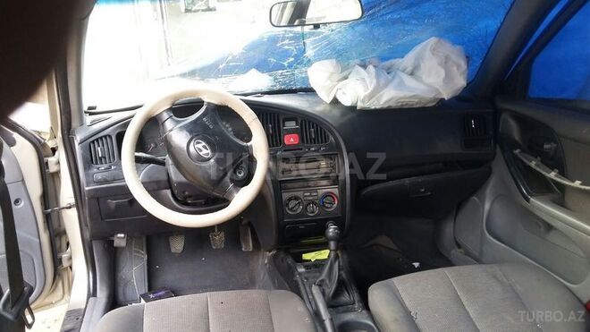 Hyundai Elantra 2006, 213,000 km - 1.6 l - Bakı