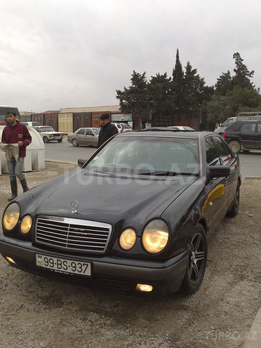 Mercedes E 200 1997, 365,000 km - 2.0 l - Bakı