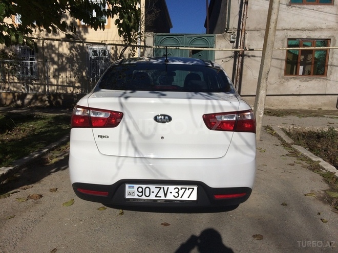 Kia Rio 2015, 3,500 km - 1.4 l - Bakı