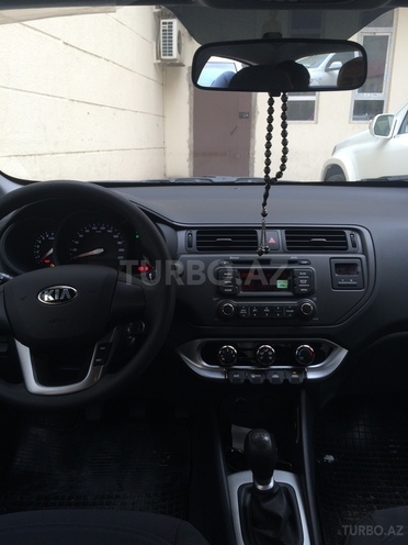 Kia Rio 2015, 3,500 km - 1.4 l - Bakı
