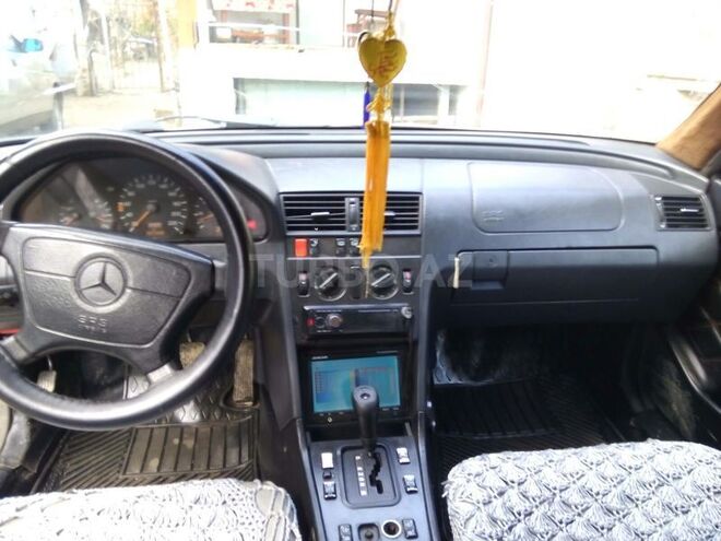 Mercedes C 200 1994, 328,590 km - 2.0 л - Şirvan