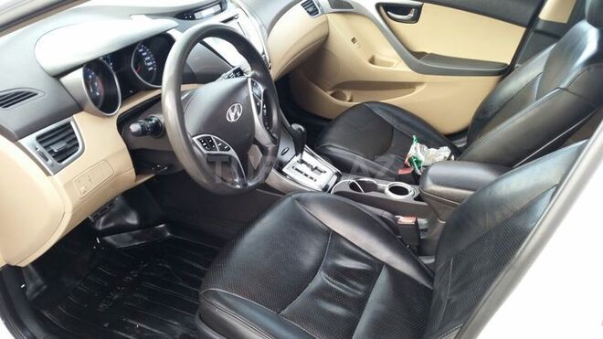 Hyundai Elantra 2012, 65,000 km - 1.6 l - Bakı