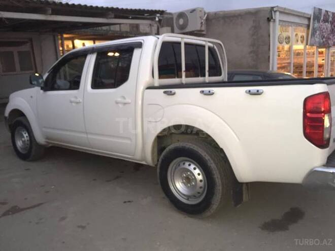 Nissan Navara 2011, 81,000 km - 2.5 l - Bakı
