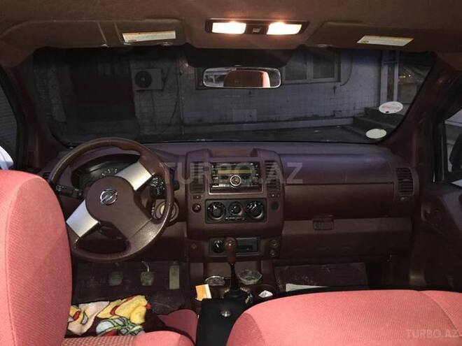 Nissan Navara 2011, 81,000 km - 2.5 l - Bakı