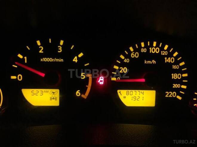 Nissan Navara 2011, 81,000 km - 2.5 l - Bakı