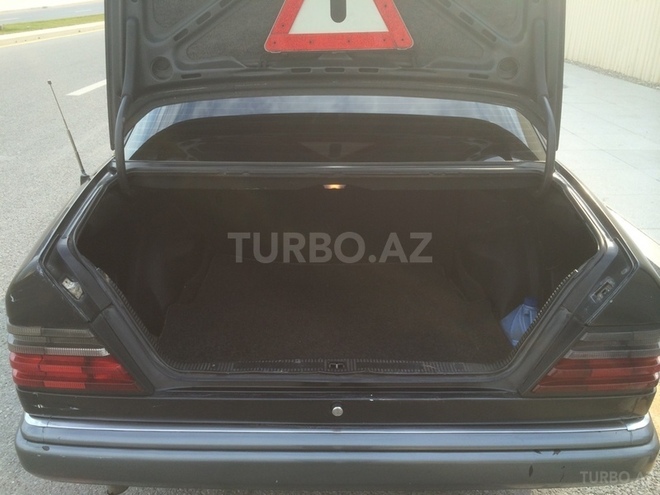 Mercedes E 230 1989, 537,850 km - 2.3 л - Bakı