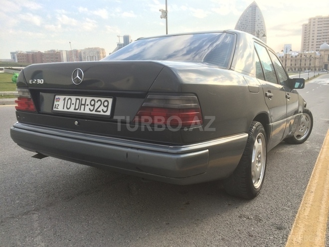 Mercedes E 230 1989, 537,850 km - 2.3 л - Bakı