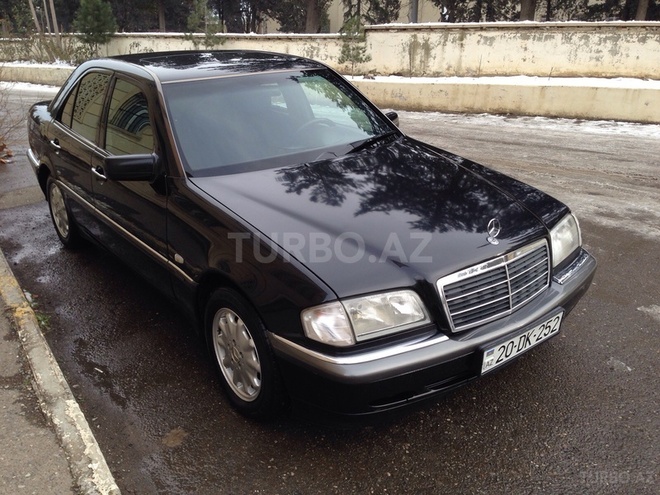 Mercedes C 180 1999, 200,000 km - 1.8 l - Gəncə