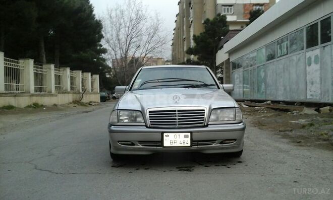 Mercedes C 220 1993, 200,050 km - 2.2 l - Bakı