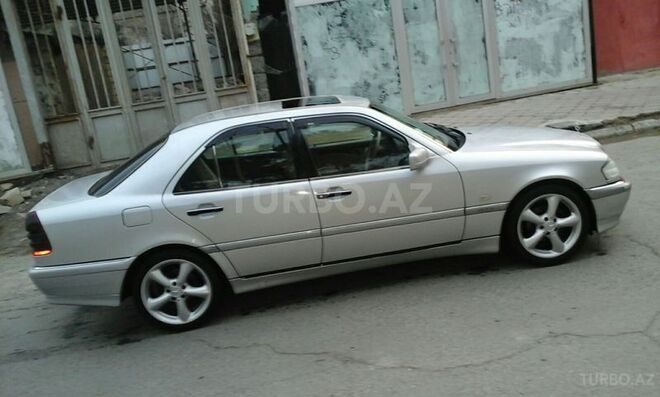 Mercedes C 220 1993, 200,050 km - 2.2 l - Bakı