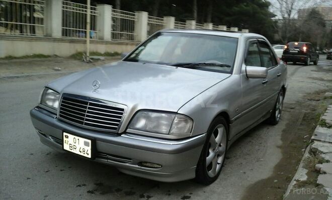 Mercedes C 220 1993, 200,050 km - 2.2 l - Bakı