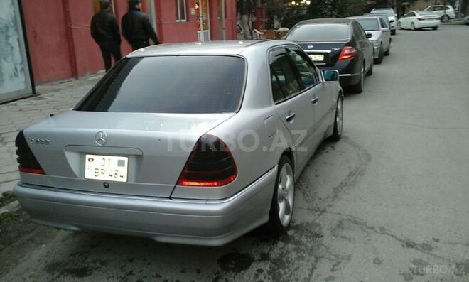 Mercedes C 220 1993, 200,050 km - 2.2 l - Bakı