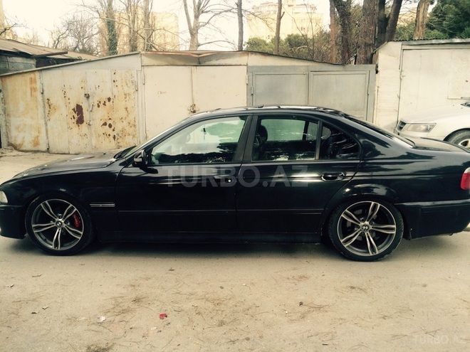 BMW 528 1996, 380,000 km - 2.8 l - Bakı