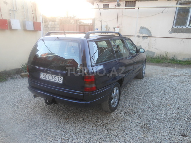 Opel Astra 1995, 332,222 km - 1.6 l - Bakı
