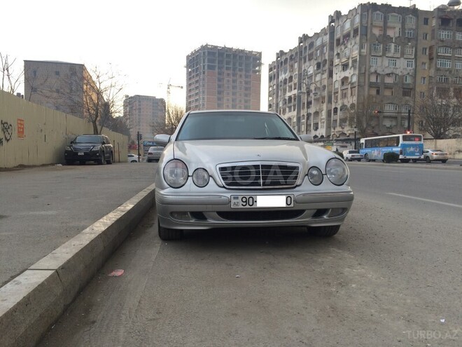 Mercedes E 240 2000, 197,300 km - 2.4 l - Bakı