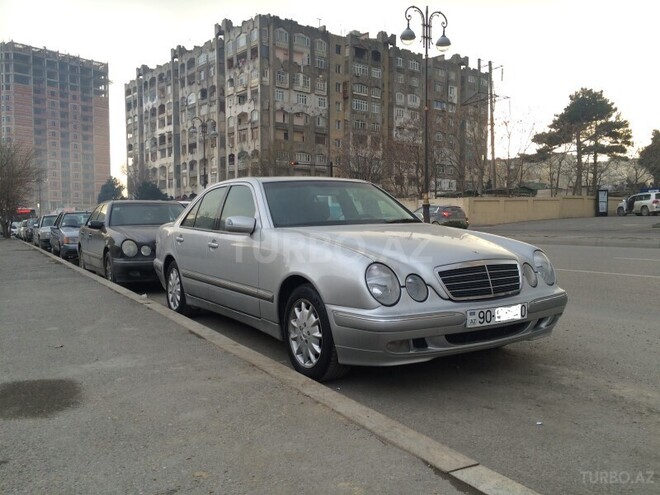 Mercedes E 240 2000, 197,300 km - 2.4 l - Bakı