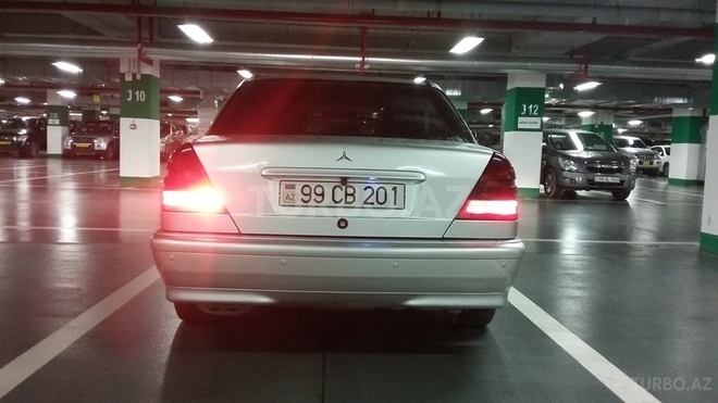 Mercedes C 200 1999, 276,000 km - 0.2 l - Bakı