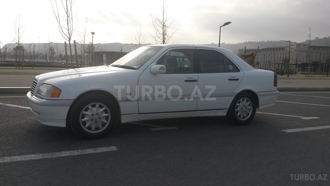 Mercedes C 180 1997, 409,143 km - 1.8 l - Bakı