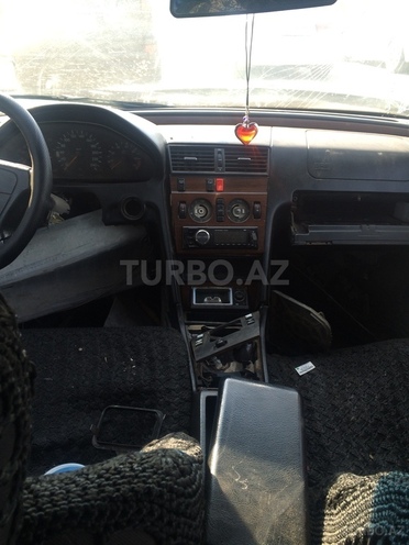 Mercedes C 220 1993, 345,886 km - 2.2 л - Biləsuvar