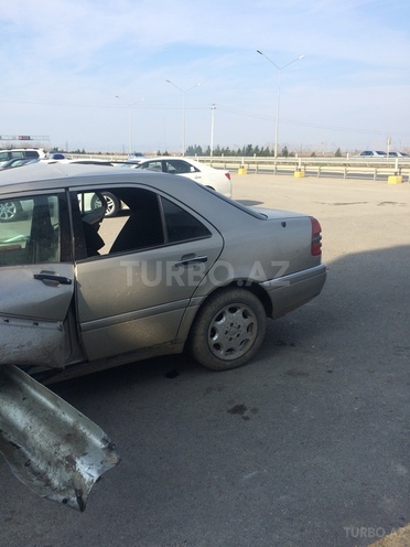Mercedes C 220 1993, 345,886 km - 2.2 л - Biləsuvar