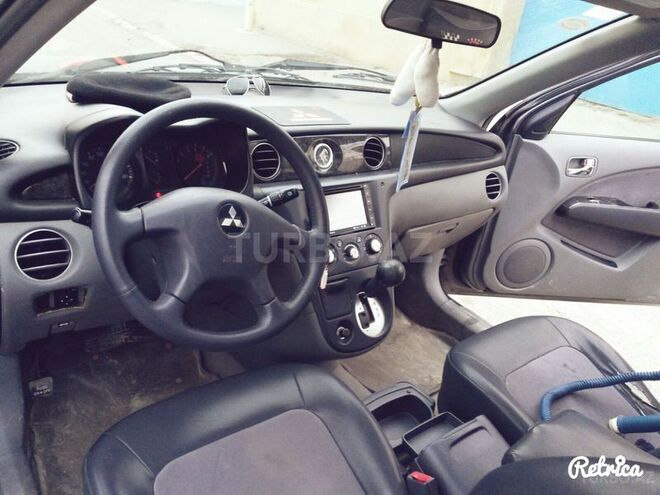 Mitsubishi Airtrek 2001, 240,000 km - 2.4 l - Bakı