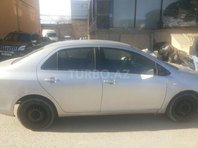 Toyota Yaris 2008, 130,000 km - 1.3 л - Bakı