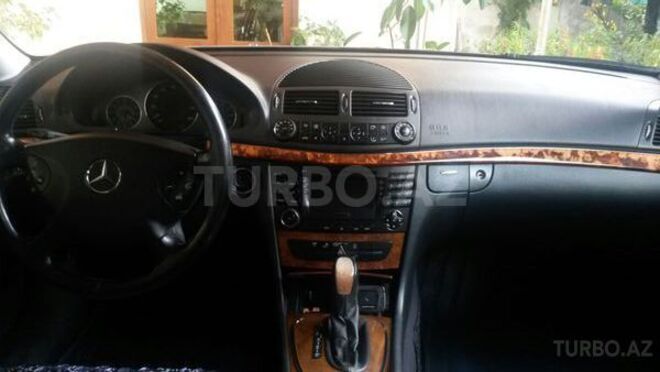 Mercedes E 320 2003, 320,000 km - 3.2 l - Bakı
