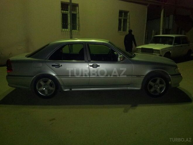 Mercedes C 180 1995, 270,000 km - 1.8 l - Bakı