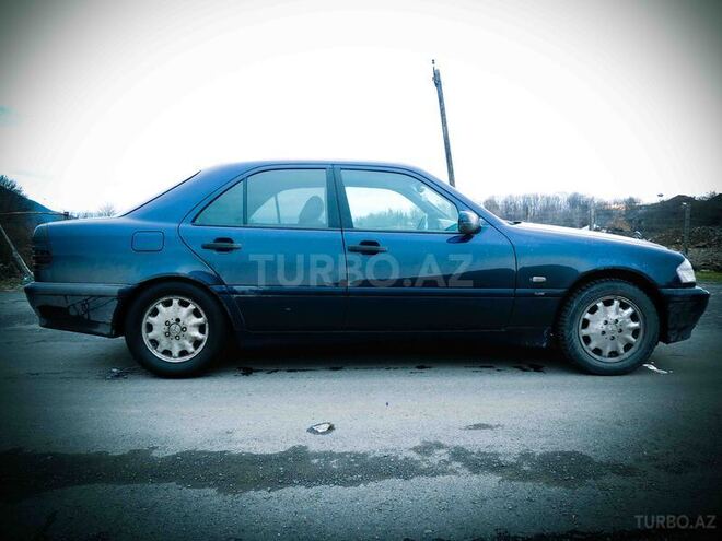 Mercedes C 200 1998, 200,000 km - 2.0 л - Zaqatala