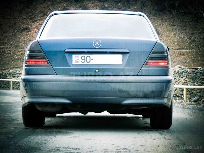 Mercedes C 200 1998, 200,000 km - 2.0 л - Zaqatala