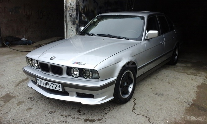 BMW 520 1991, 285,000 km - 2.0 l - Bakı