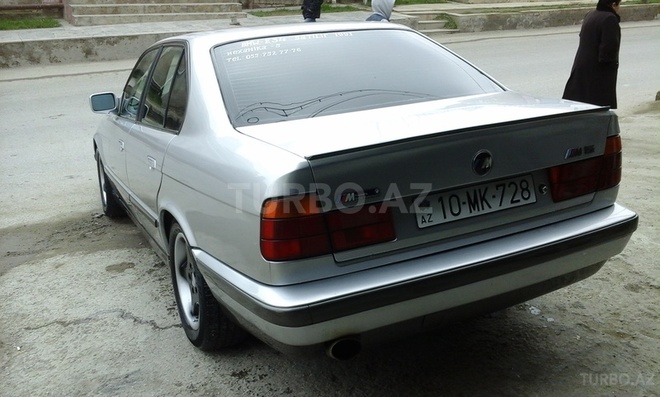 BMW 520 1991, 285,000 km - 2.0 l - Bakı
