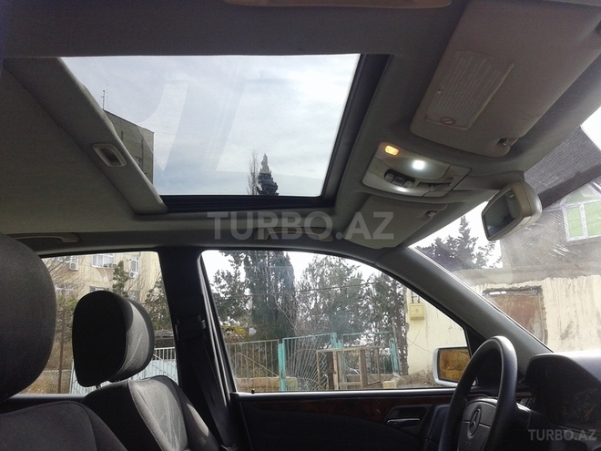Mercedes E 200 1998, 245,000 km - 2.0 l - Bakı