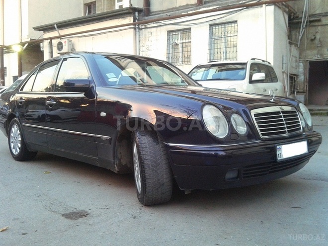 Mercedes E 230 1997, 265,892 km - 2.3 л - Bakı