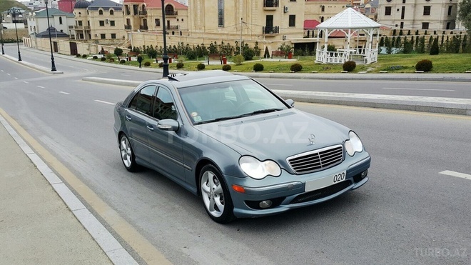 Mercedes C 200 2005, 200,006 km - 2.0 л - Bakı